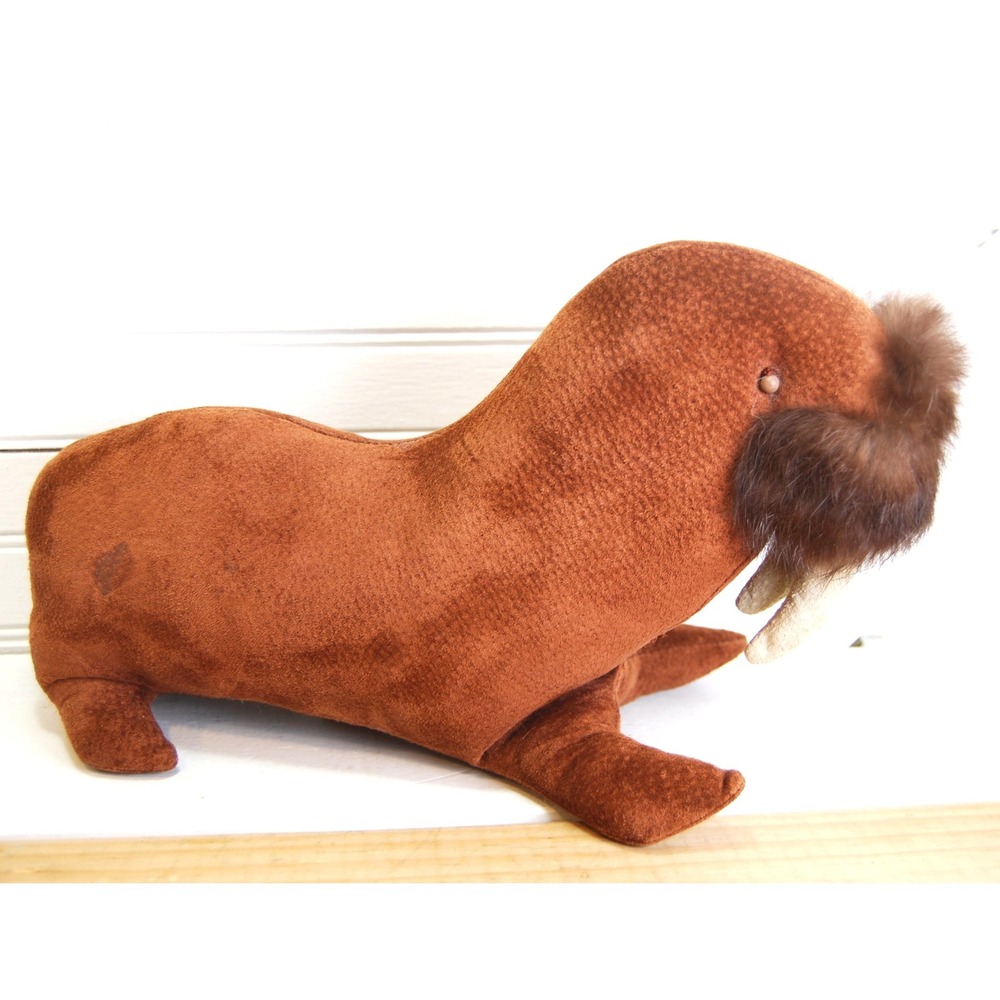 Kerr Kreations Suede Walrus stuffed animal Vintage 1975 Fur Whiskers 12 inch